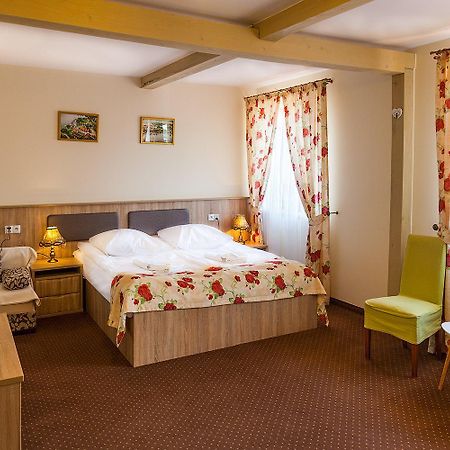 Sloneczny Port Bed & Breakfast Mikołajki Eksteriør bilde